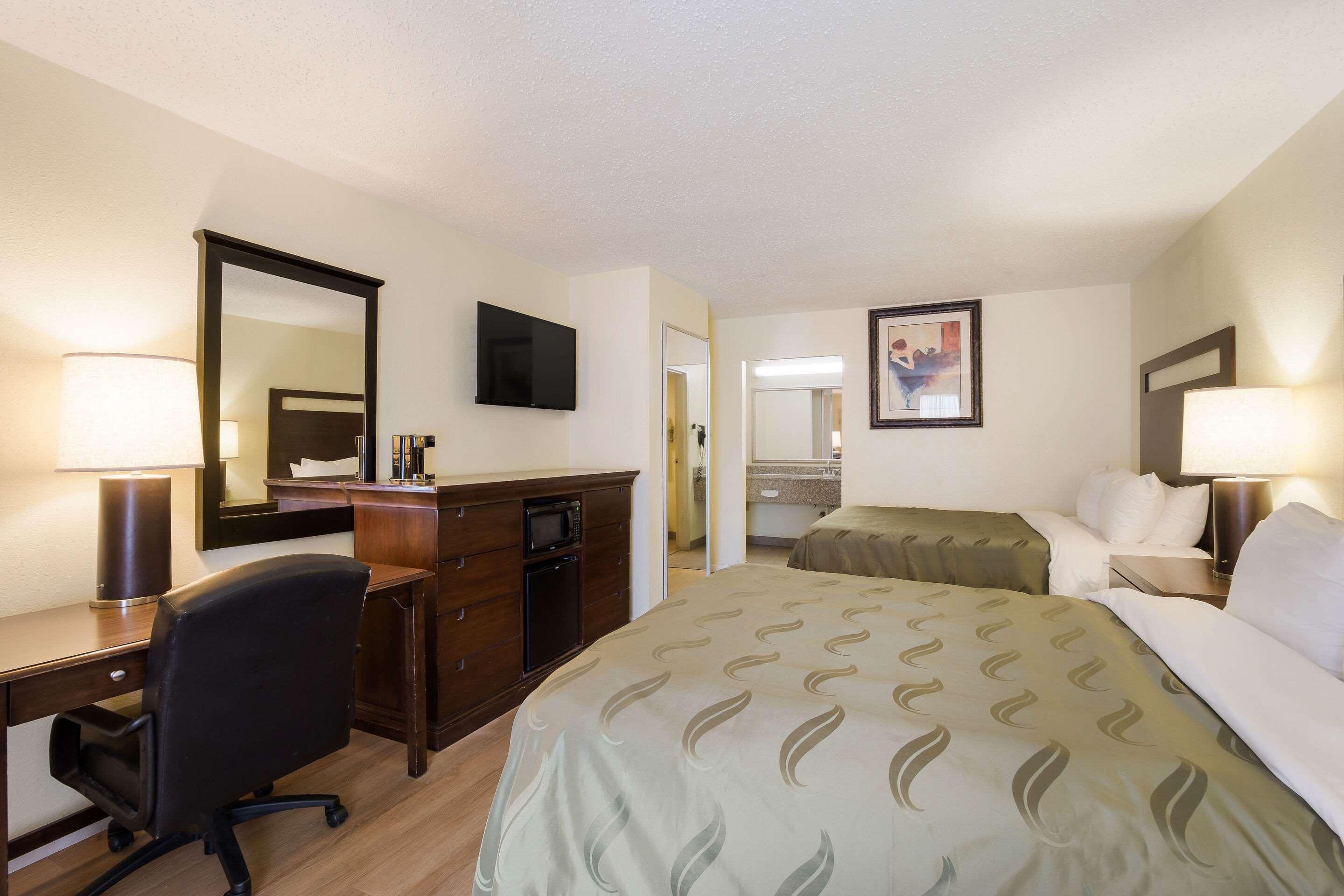 Quality Inn & Suites Conference Center Statesboro Historic District Zewnętrze zdjęcie