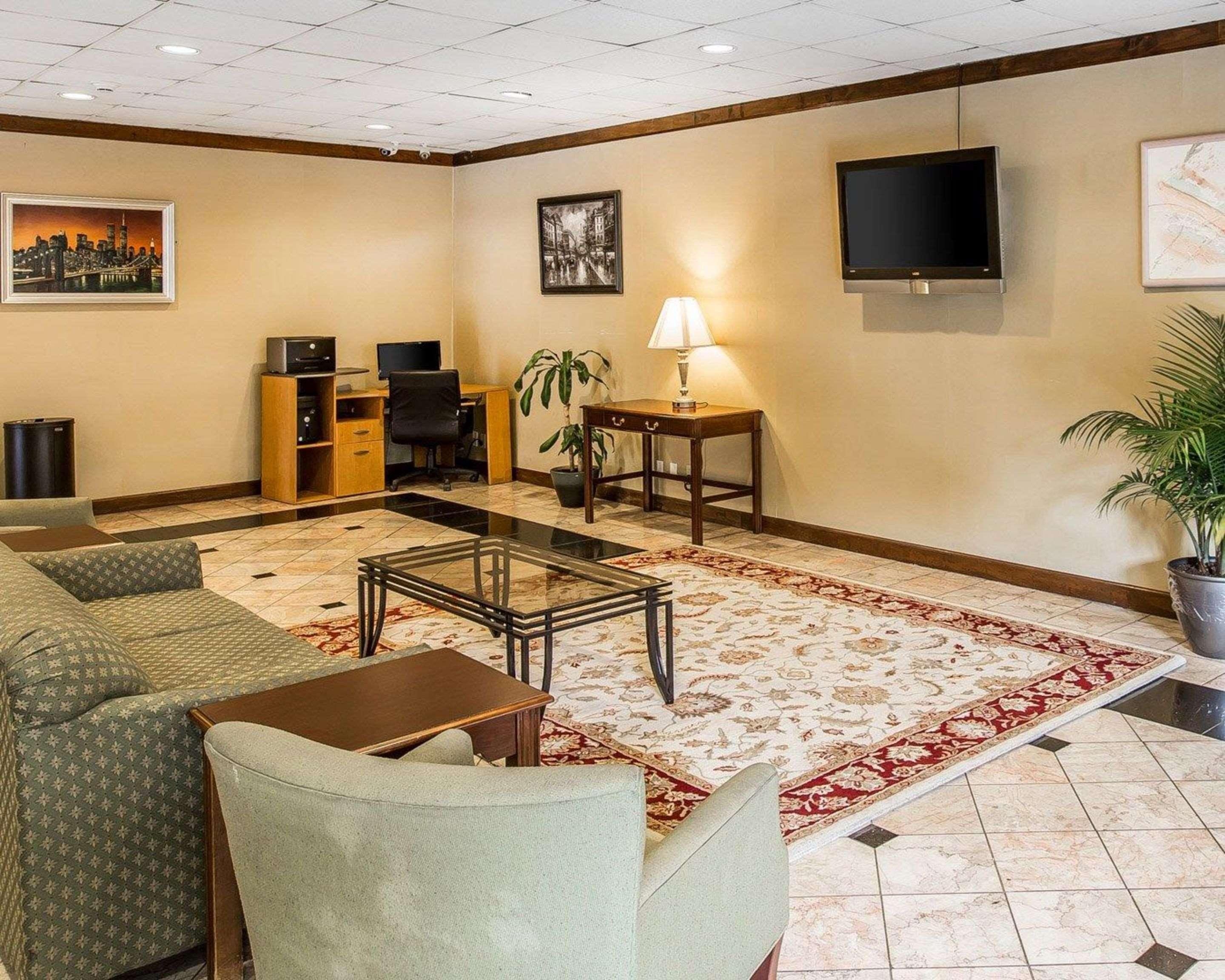 Quality Inn & Suites Conference Center Statesboro Historic District Zewnętrze zdjęcie