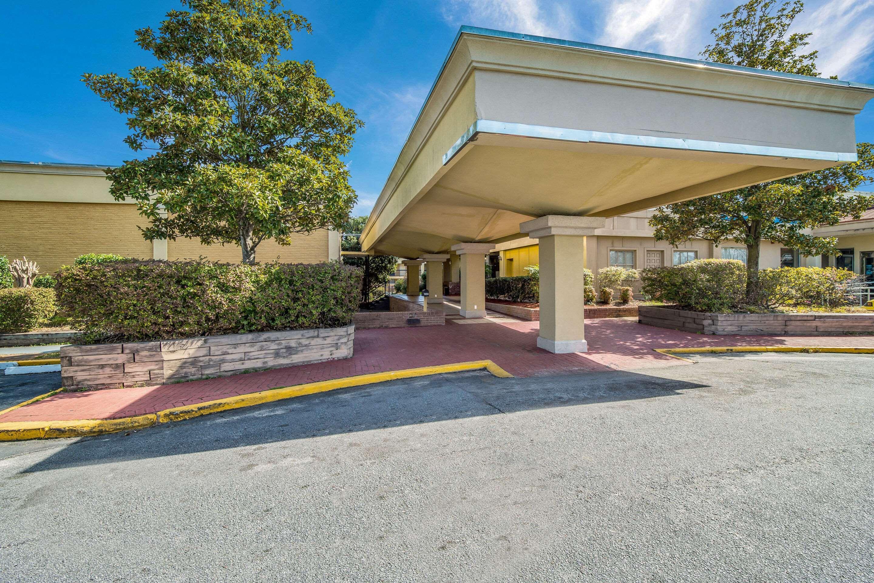 Quality Inn & Suites Conference Center Statesboro Historic District Zewnętrze zdjęcie