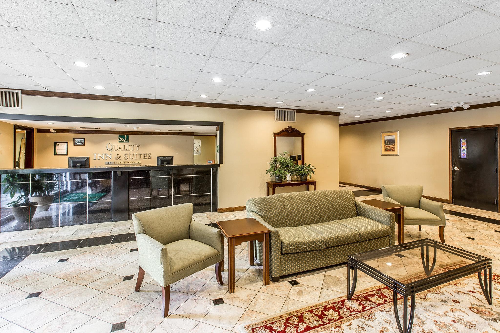Quality Inn & Suites Conference Center Statesboro Historic District Zewnętrze zdjęcie